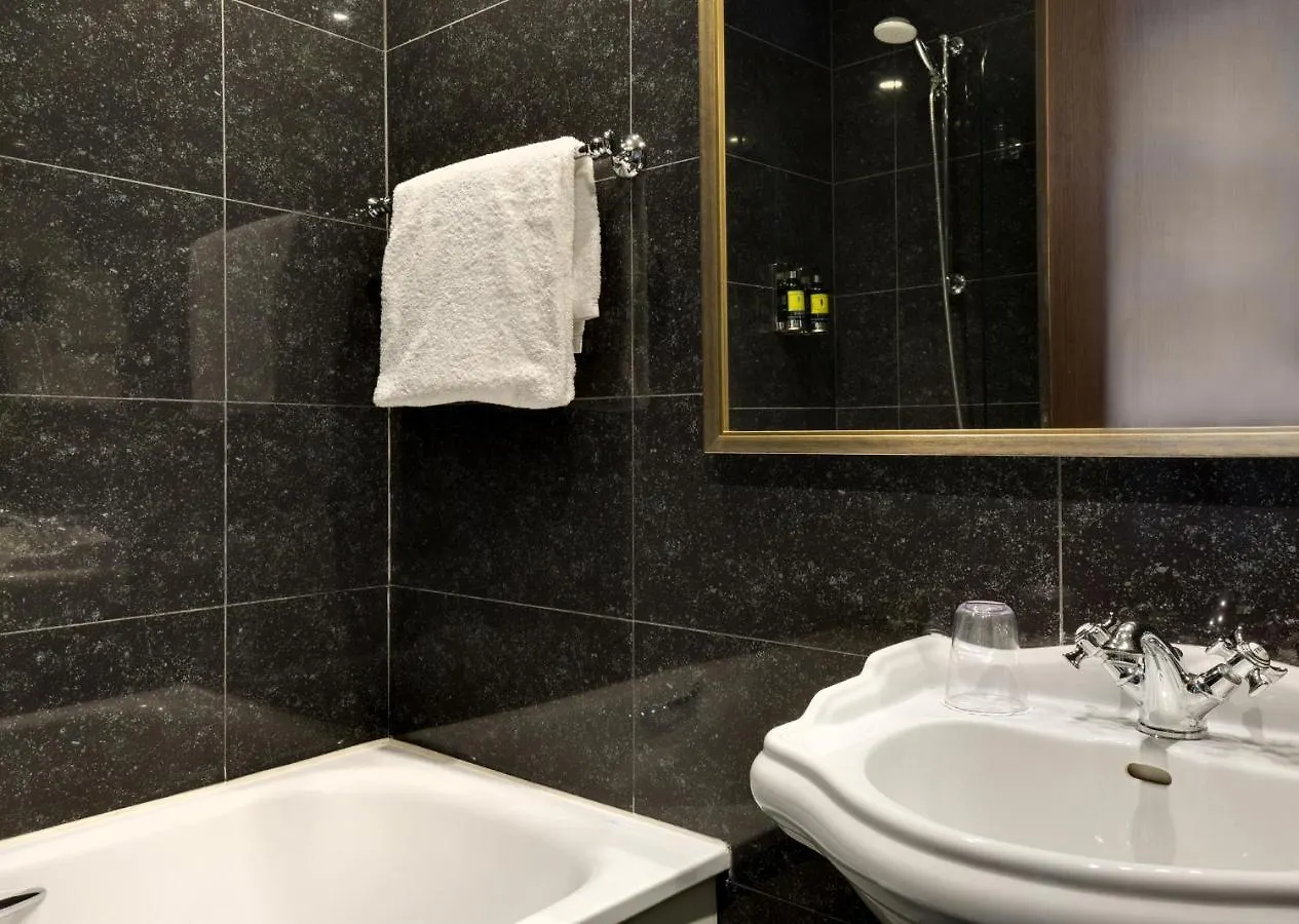 Hotel Le Senat Paris